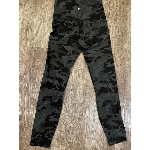 lululemon athletica Pants - Lululemon Womens High Rise‎ Camo Leggings Green Black Size 4 25 Inch Inseam